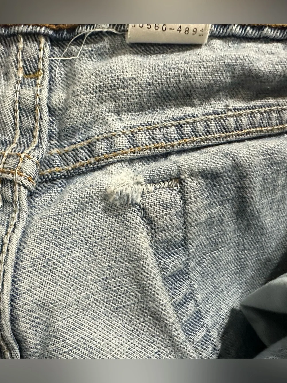 Vintage Levi’s 1995 tapered leg loose fit size 36x32